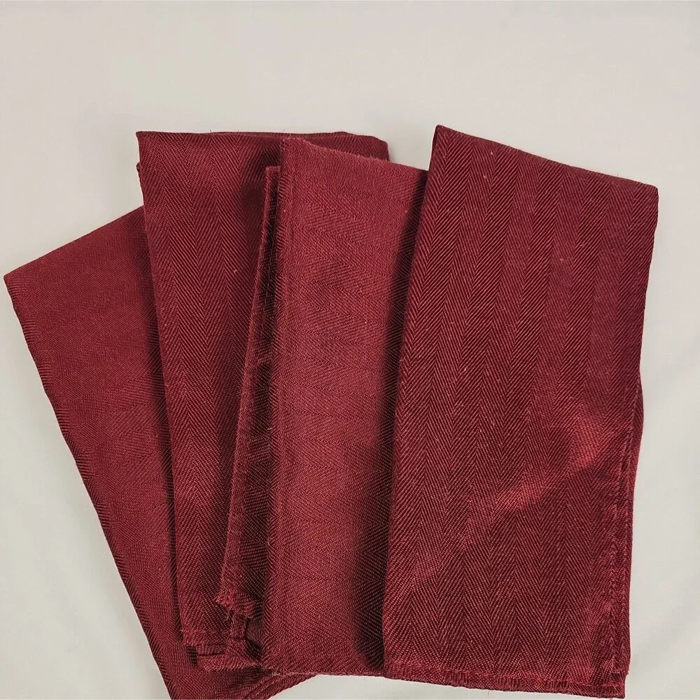 Set of 4 Burgundy Plum Cloth Dinner Napkins Textured Solid Table Linens 17x17